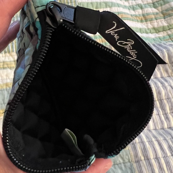 VERA BRADLEY Tote with 2 matching ZIPPER POUCHES (in CAMO FLORAL pattern) - Picture 10 of 13